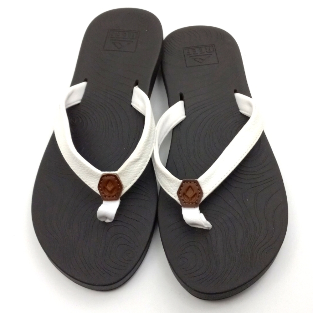 REEF WHITE SANDALS